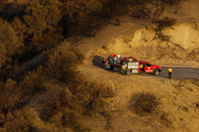 Tako je bila videti narava v soseski Altadena 19. januarja 2025. FOTO: Brandon Bell Getty Images Via Afp