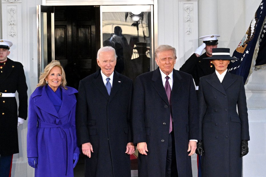 Fotografija: Z leve: Jill Biden, Joe Biden, Donald Trump in Melania Trump FOTO: Roberto Schmidt/Afp