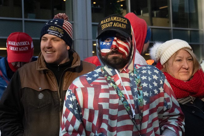 V Washington se je zgrnilo ogromno Trumpovih podpornikov. FOTO: Stephanie Keith/Getty Images Via Afp