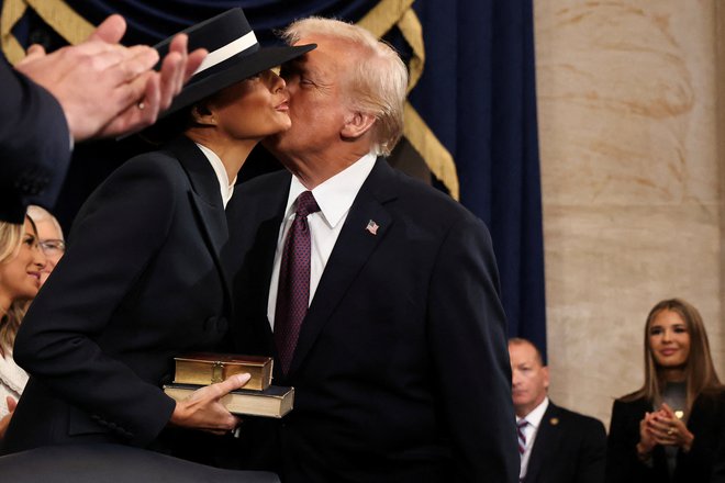 Donald in Melania Trump sta odlično razpoložena. FOTO: Chip Somodevilla Via Reuters