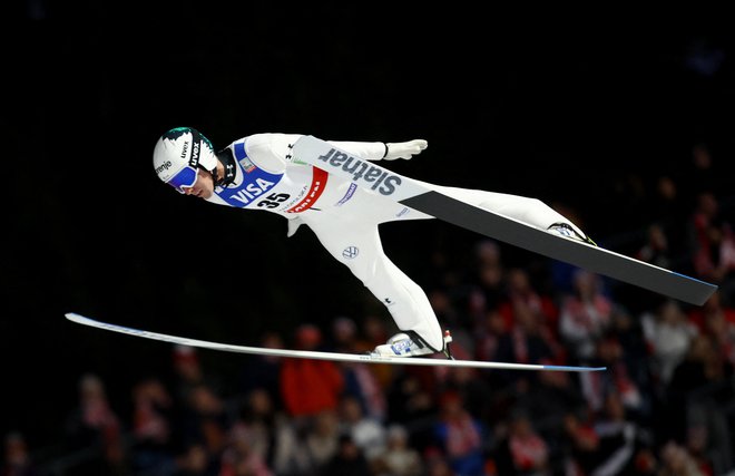 Timi Zajc se že veseli prvih poletov v sezoni konec tedna v Oberstdorfu. FOTO: Kacper Pempel/Reuters