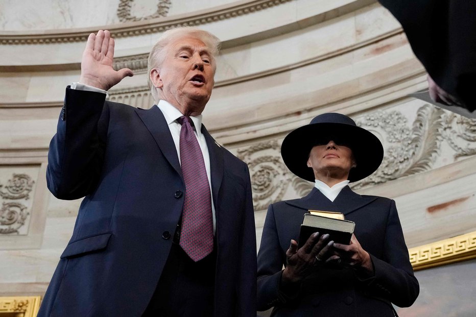 Fotografija: Donald Trump in Melania Trump. FOTO: Morry Gash, Afp