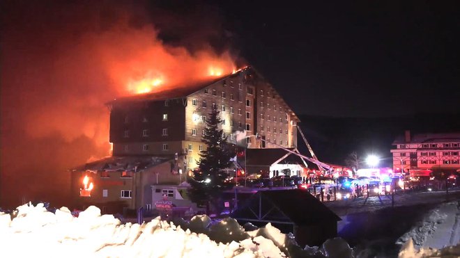 Zagorelo je v četrtem nadstropju. FOTO: Afp