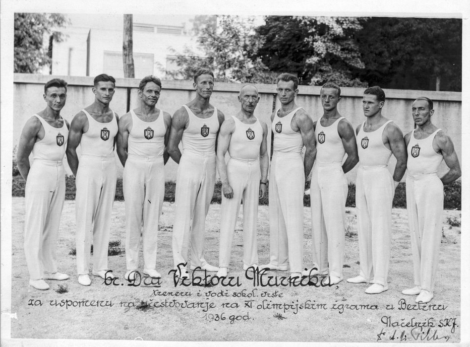 Fotografija: Jugoslovanska telovadna vrsta na olimpijskih igrah v Berlinu leta 1936 FOTO: NMS