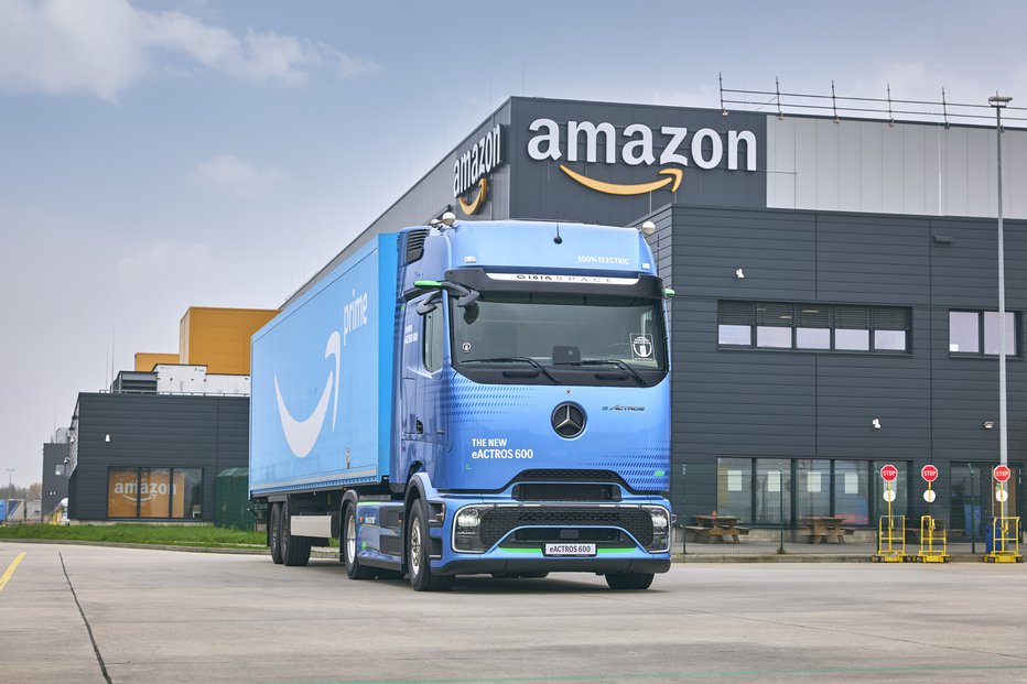 Fotografija: Več kot 140 tovornih vozil bo uporabljenih v Veliki Britaniji, več kot 50 pa v Nemčiji. FOTOGRAFIJI: Daimler Truck AG/Amazon