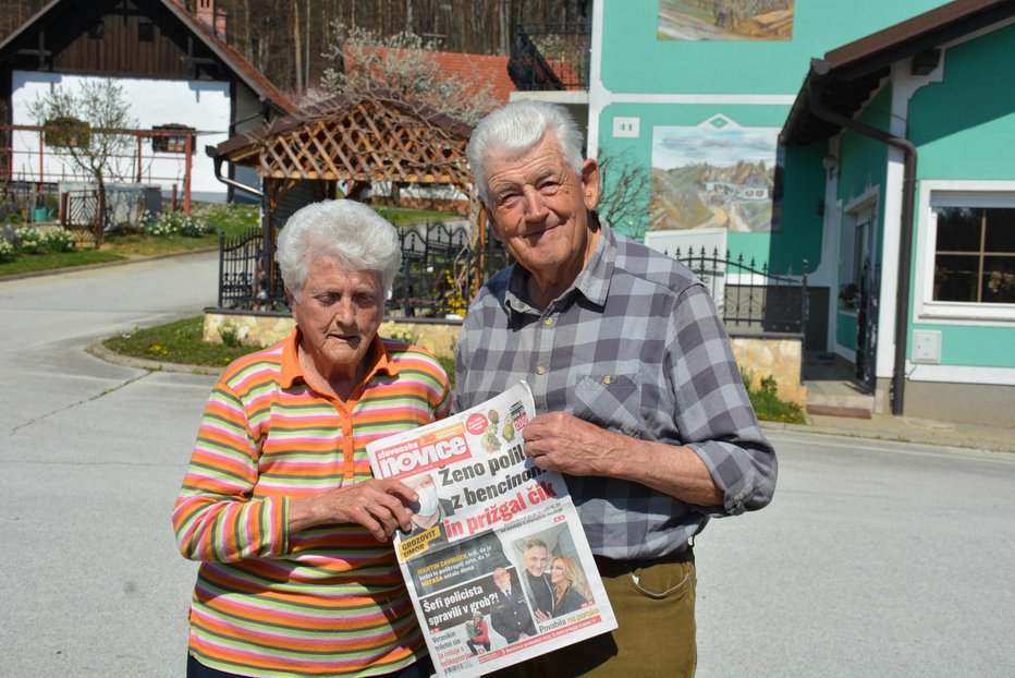 Fotografija: Dan začneta s Slovenskimi novicami. FOTOGRAFIJE: Oste Bakal